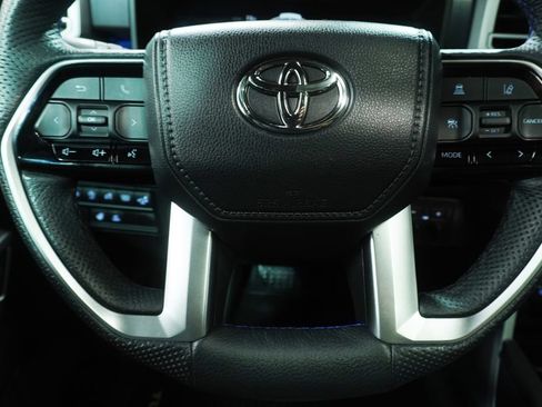 Used 2023 Toyota Tundra Platinum AWD/4WD image 19