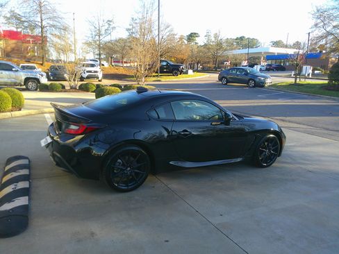 Used 2023 Toyota GR86 Premium image 13