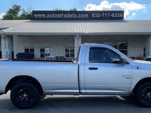 Used 2019 RAM 1500 Tradesman w/ Chrome Plus Package RWD image 5