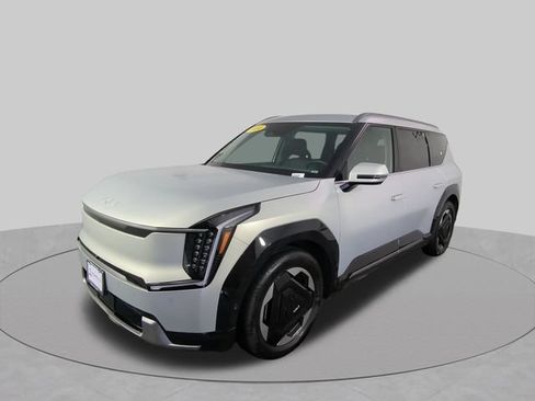 Used 2024 Kia EV9 Land AWD/4WD image 42