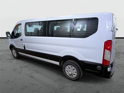 Used 2020 Ford Transit 350 XLT image 2