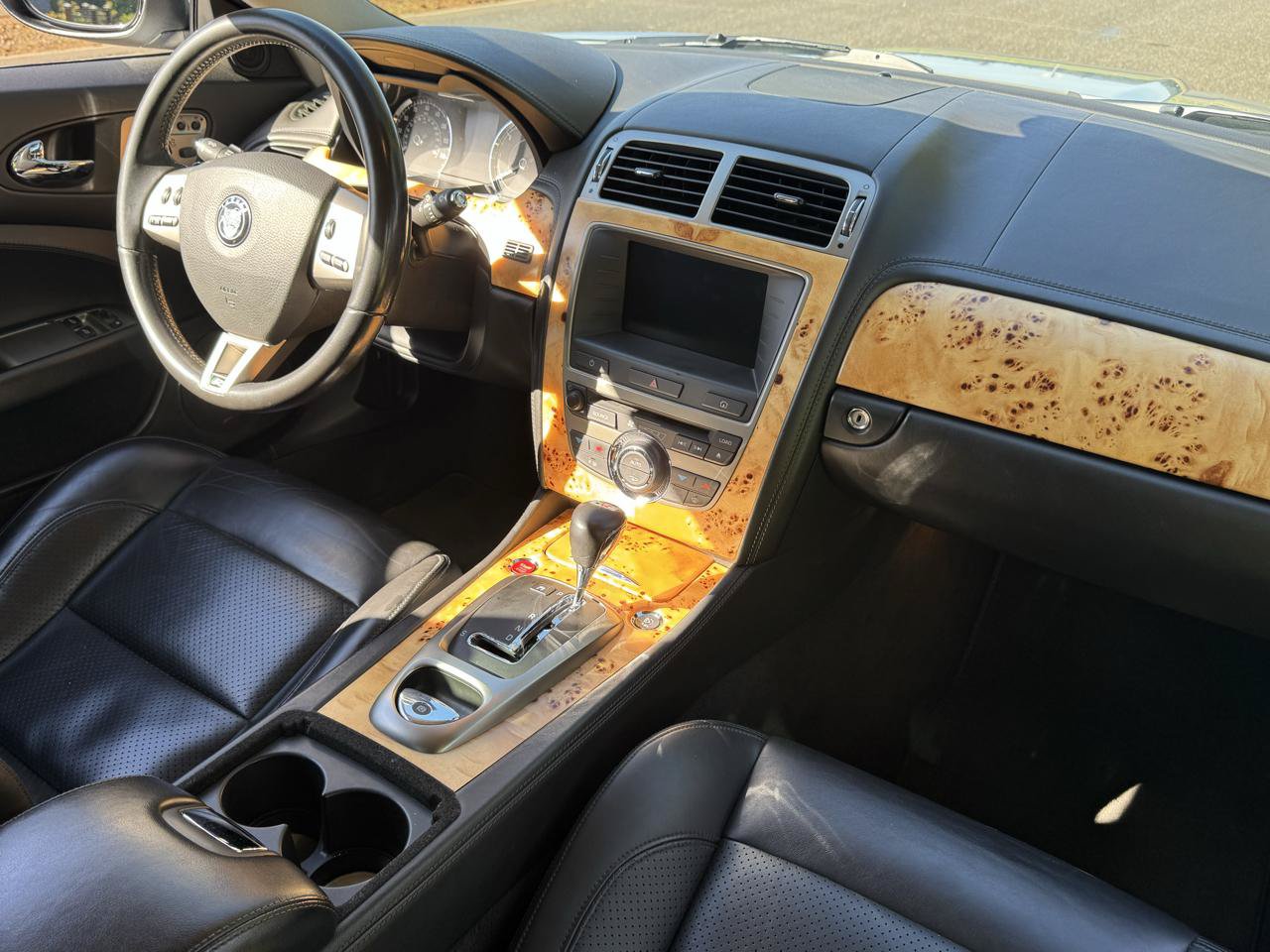 Used 2007 Jaguar XKR R RWD image 23