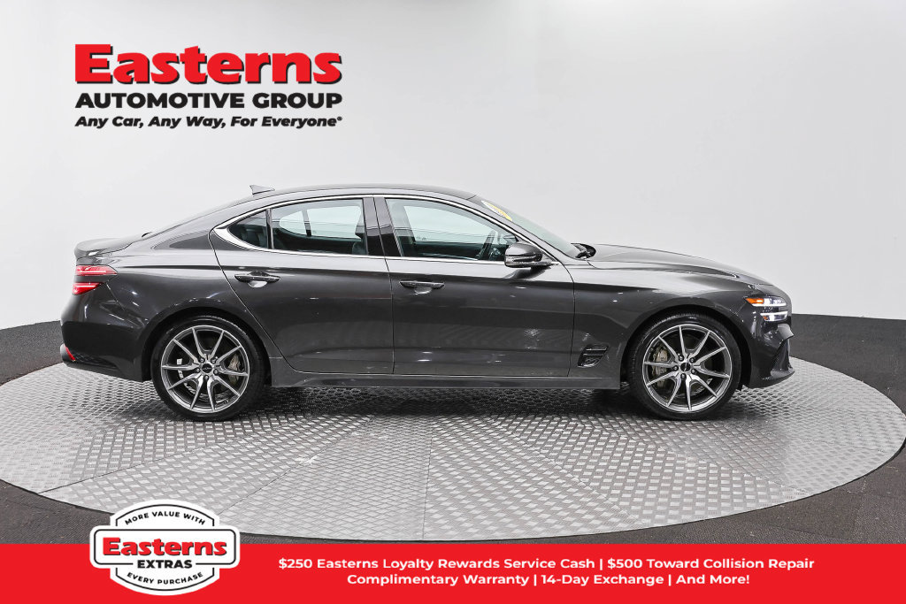 Used 2025 Genesis G70 2.5T RWD image 5