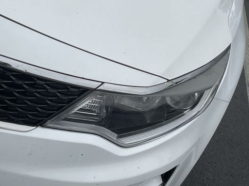 Used 2018 Kia Optima LX FWD image 4