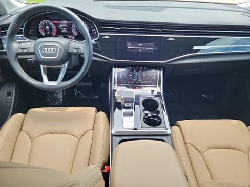Certified 2025 Audi Q7 3.0T Prestige AWD/4WD image 2