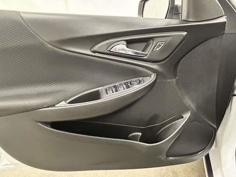 Used 2024 Chevrolet Malibu LT image 12