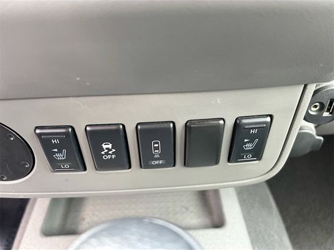 Used 2020 Nissan Frontier SV image 20