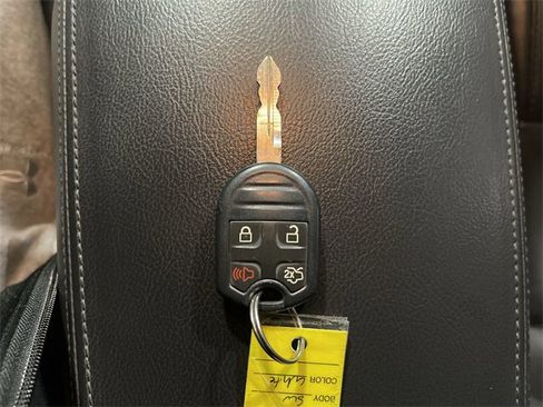 Used 2014 Ford Explorer XLT w/ Equipment Group 202A image 34