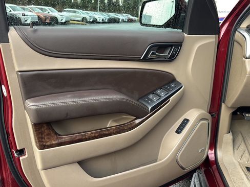 Used 2019 Chevrolet Tahoe LT w/ Luxury Package image 14