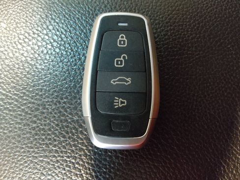 Used 2014 Kia Sorento SX w/ 3rd Row Package FWD image 32