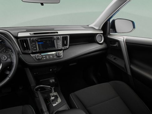 Used 2018 Toyota RAV4 XLE FWD image 45