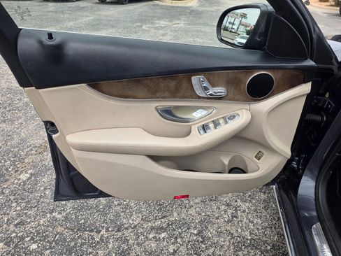 Used 2016 Mercedes-Benz C 300 Sedan image 10