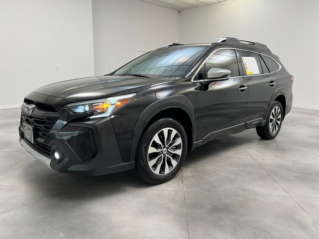 Used 2025 Subaru Outback Touring XT AWD/4WD image 4
