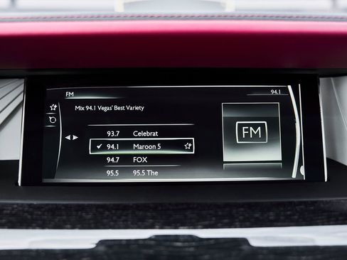 Used 2023 Rolls-Royce Phantom Sedan RWD image 88
