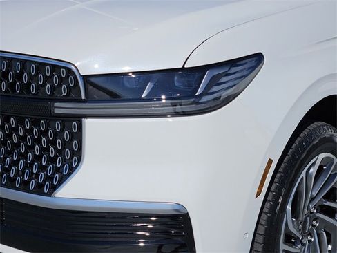 New 2025 Lincoln Navigator L Reserve image 8