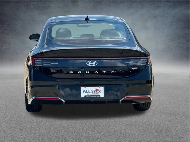 New 2026 Hyundai Sonata SEL FWD image 9