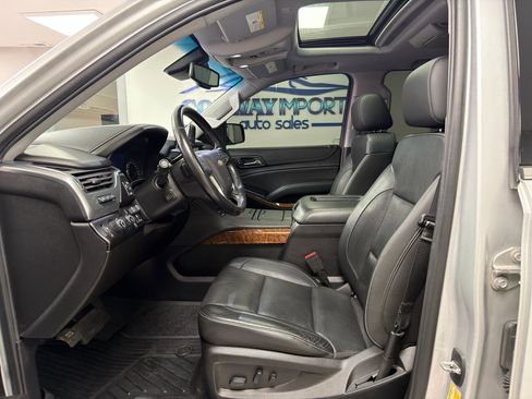 Used 2019 Chevrolet Tahoe Premier AWD/4WD image 9