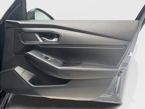 Used 2024 Honda Accord EX-L image 34