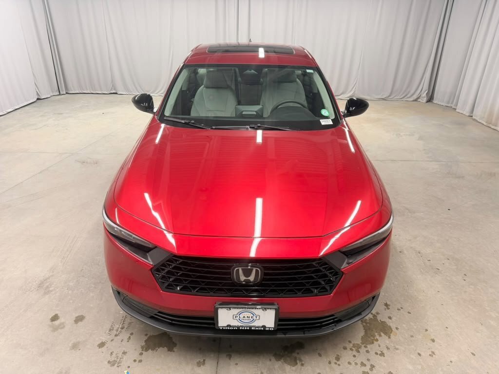 Certified 2025 Honda Accord SE image 5
