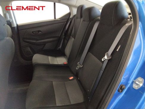 Used 2025 Nissan Sentra SV FWD image 31