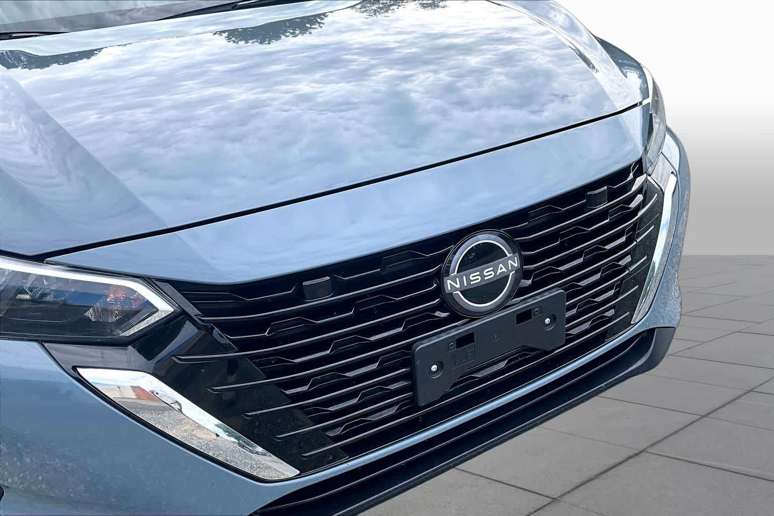 Used 2024 Nissan Sentra SV FWD image 30