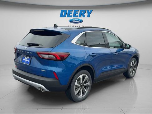 Used 2023 Ford Escape Platinum image 6