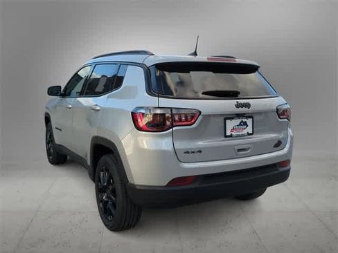 New 2026 Jeep Compass Latitude image 6