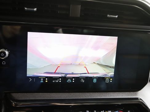 Used 2023 GMC Sierra 1500 AT4 w/ AT4 Premium Package image 19