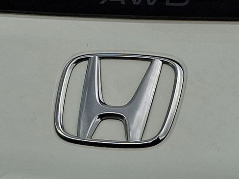 Certified 2025 Honda HR-V LX image 26