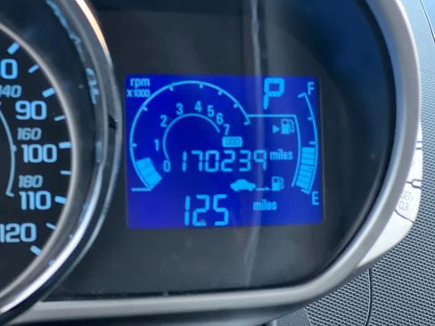 Used 2015 Chevrolet Spark LT image 24