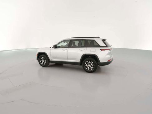 New 2025 Jeep Grand Cherokee Limited image 7