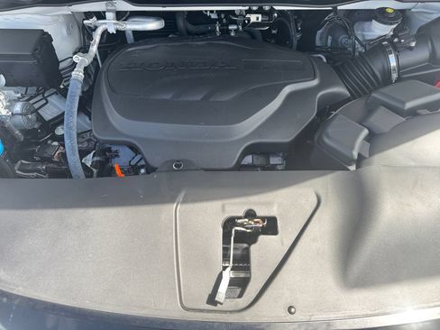 Used 2025 Honda Odyssey Touring image 18
