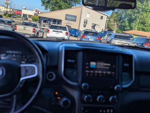 Used 2019 RAM 1500 Big Horn AWD/4WD image 16