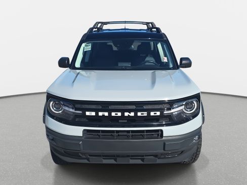 Used 2021 Ford Bronco Sport Outer Banks w/ Outer Banks Package (96D) image 2