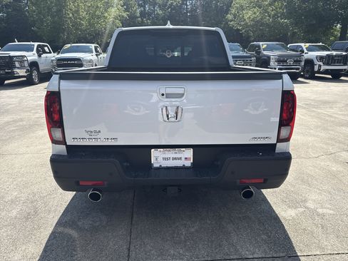 Used 2023 Honda Ridgeline RTL-E image 6