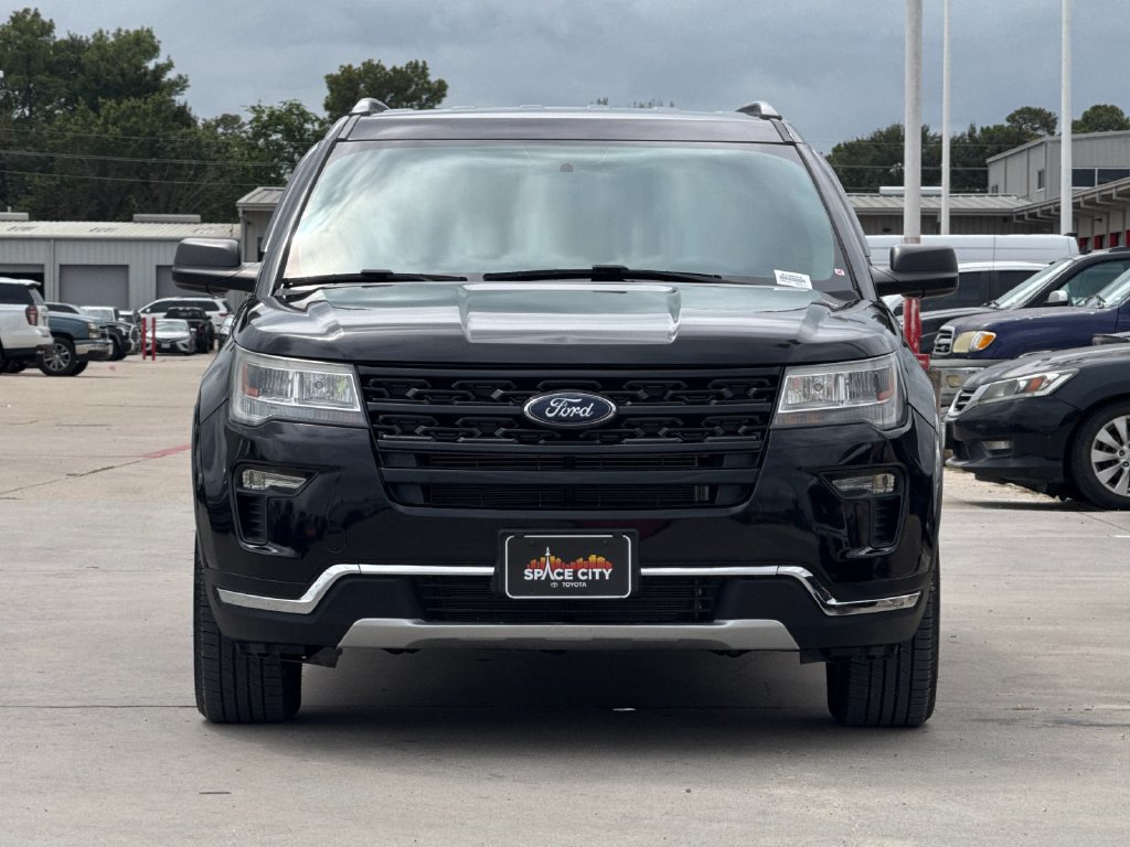 Used 2019 Ford Explorer XLT FWD image 9