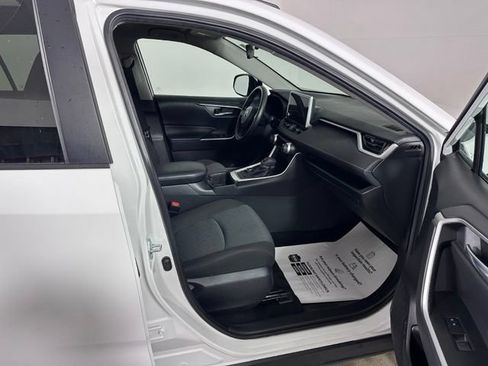 Used 2023 Toyota RAV4 AWD Hybrid image 10