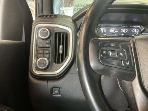 Used 2023 GMC Sierra 2500 AT4 image 8