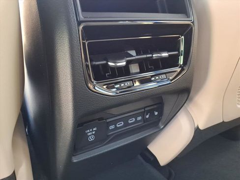 New 2026 Jeep Grand Cherokee Limited AWD/4WD image 16