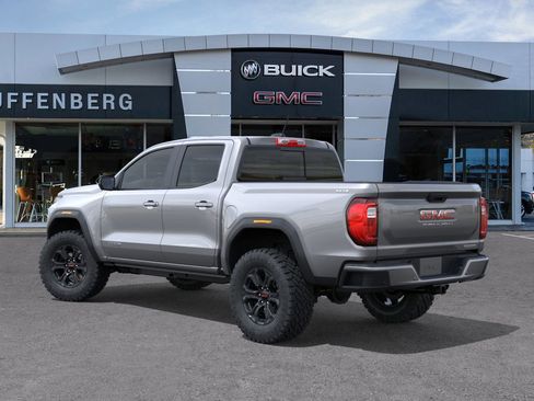 New 2025 GMC Canyon Elevation w/ Convenience Package image 31