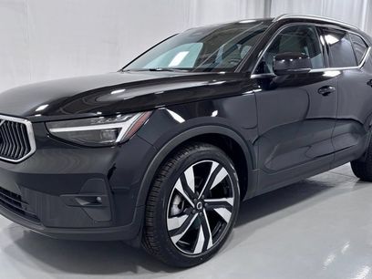 Certified 2023 Volvo XC40 B5 Ultimate w/ Protection Package Premier