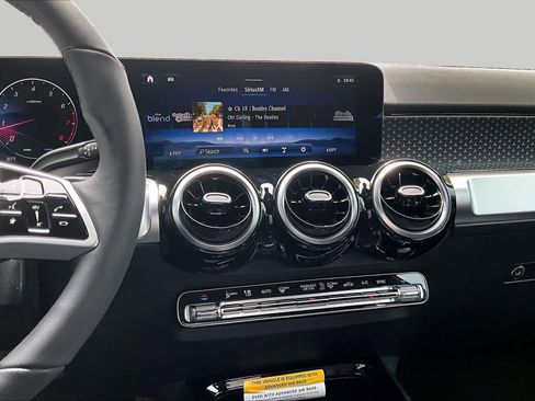 New 2026 Mercedes-Benz GLB 250 image 9