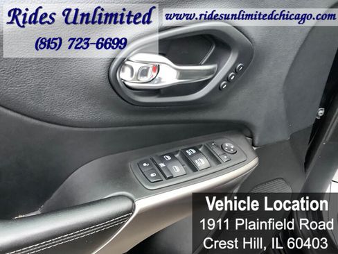 Used 2019 Jeep Cherokee Limited AWD/4WD image 20
