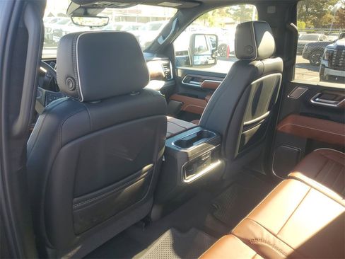 New 2026 GMC Sierra 3500 Denali Ultimate image 8