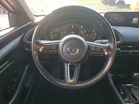 Used 2024 MAZDA MAZDA3 s FWD image 19