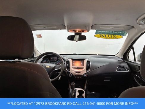 Used 2016 Chevrolet Cruze LS FWD image 19