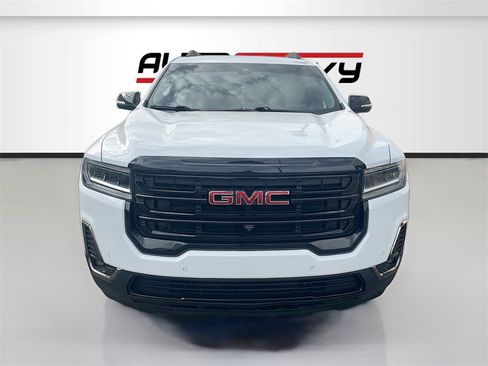 Used 2023 GMC Acadia SLT w/ Elevation Edition image 2