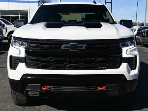 Used 2024 Chevrolet Silverado 1500 LT Trail Boss w/ Protection Package AWD/4WD image 3
