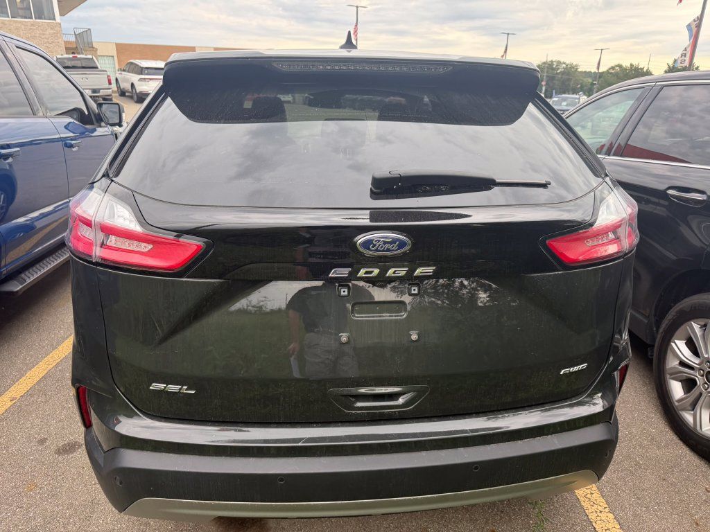 Certified 2024 Ford Edge SEL w/ Convenience Package AWD/4WD image 7