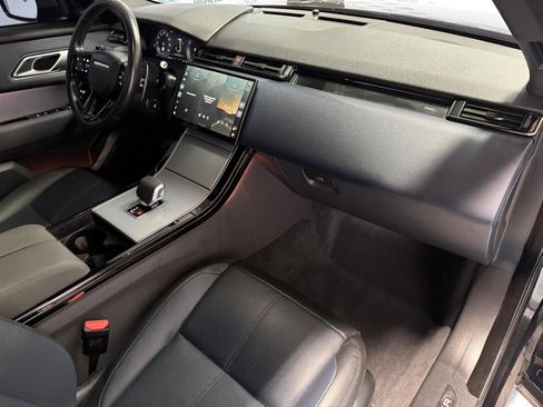 Used 2025 Land Rover Range Rover Velar S AWD/4WD image 29